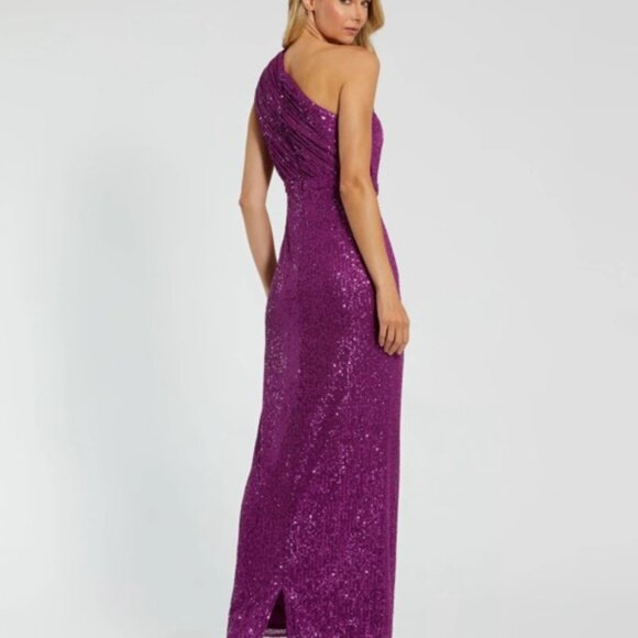 Purple/Pink 🩷 Sequined Ruched One-Shoulder Gown ~ Size 6 by Mac Duggal (Ieena) - Picture 14 of 14